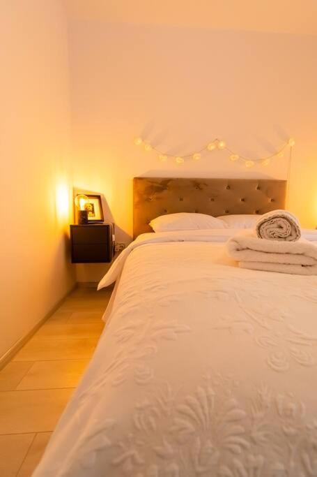 Arte - 2 Bedroom Apartment Near Coresi Mall With Free Parking Brașov Exterior foto